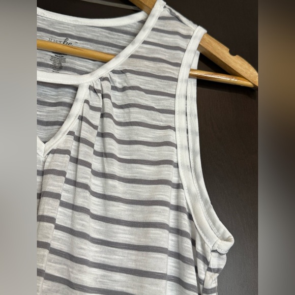 NWT JUST BE Gray Striped Women's Top - Picture 3 of 6